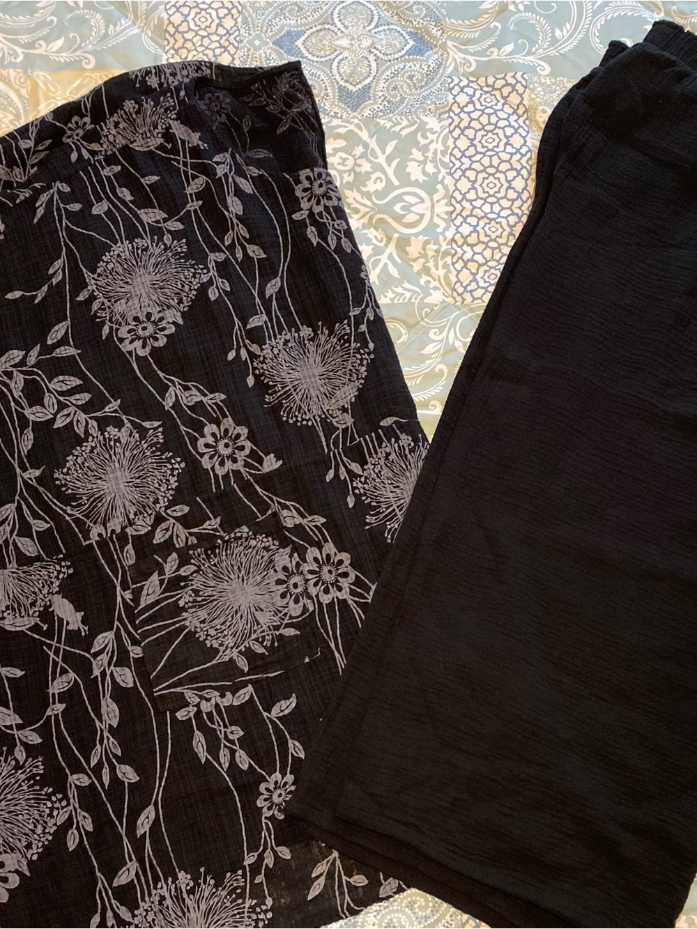 Black Floral Patterned smock and capris Gauze material